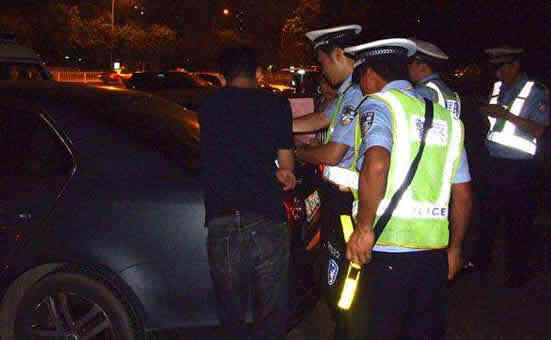 2017年新交规醉驾入刑危险驾驶罪怎么处罚