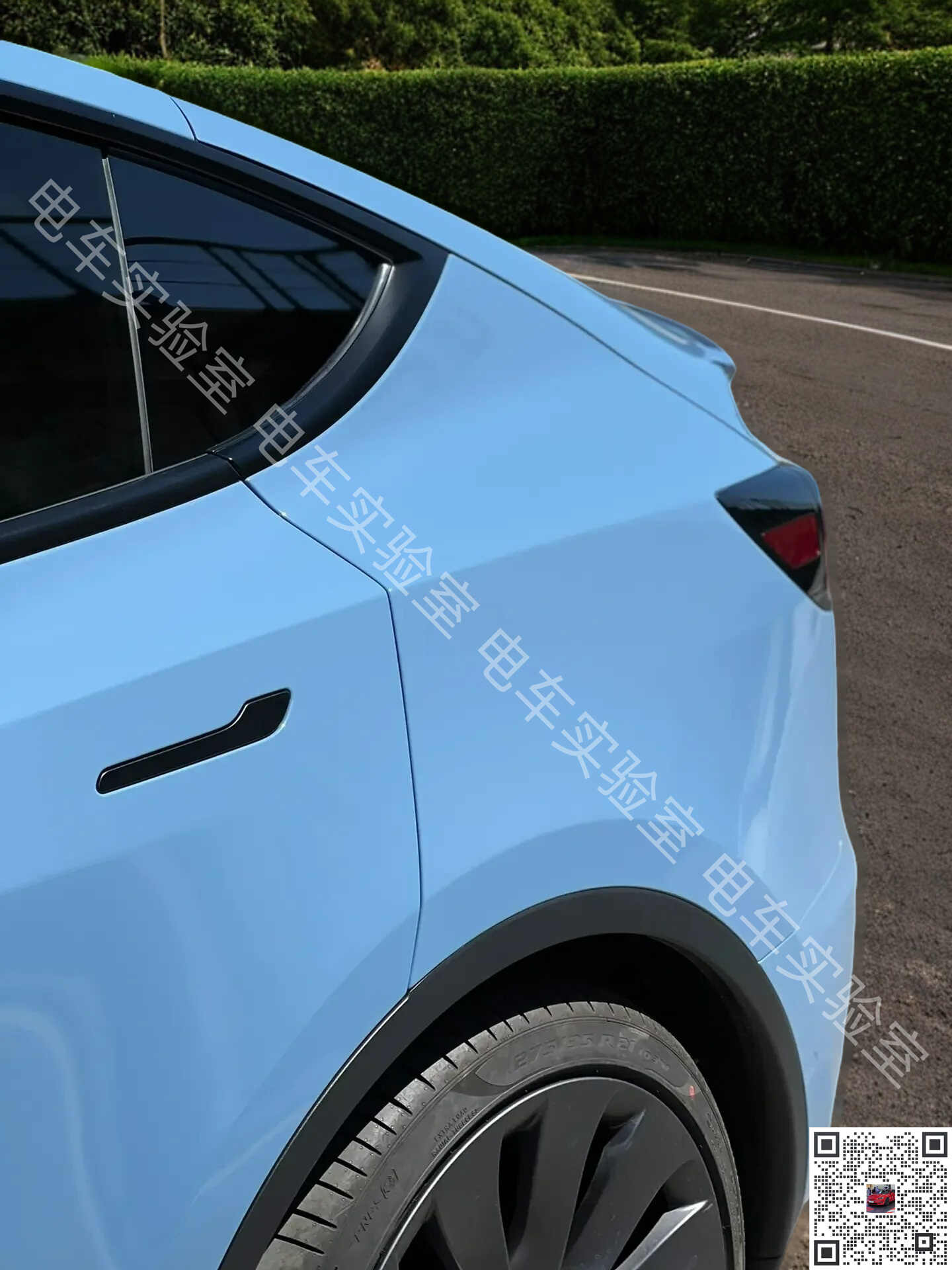 特斯拉Model Y瓷器蓝